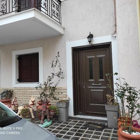 Ferienwohnung Όμορφο Διαμερισμα Με Δυο Κρεβατοκάμαρες Delphi Exterior foto